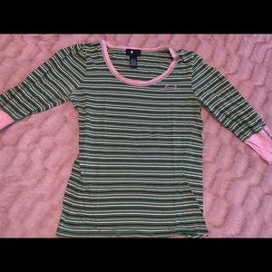 Retro looking green/pink raglan tee